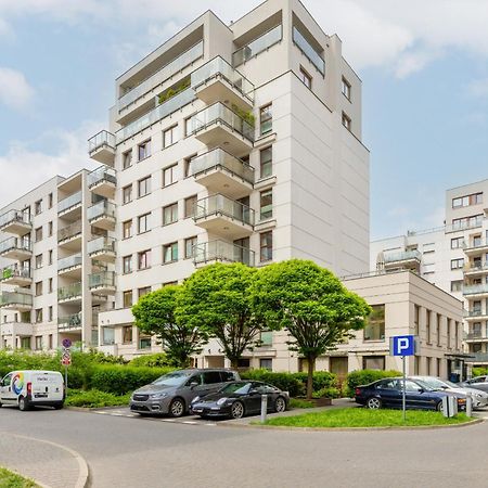 ורשה City Apartment With Parking Near Metro Mlociny By Noclegi Renters מראה חיצוני תמונה