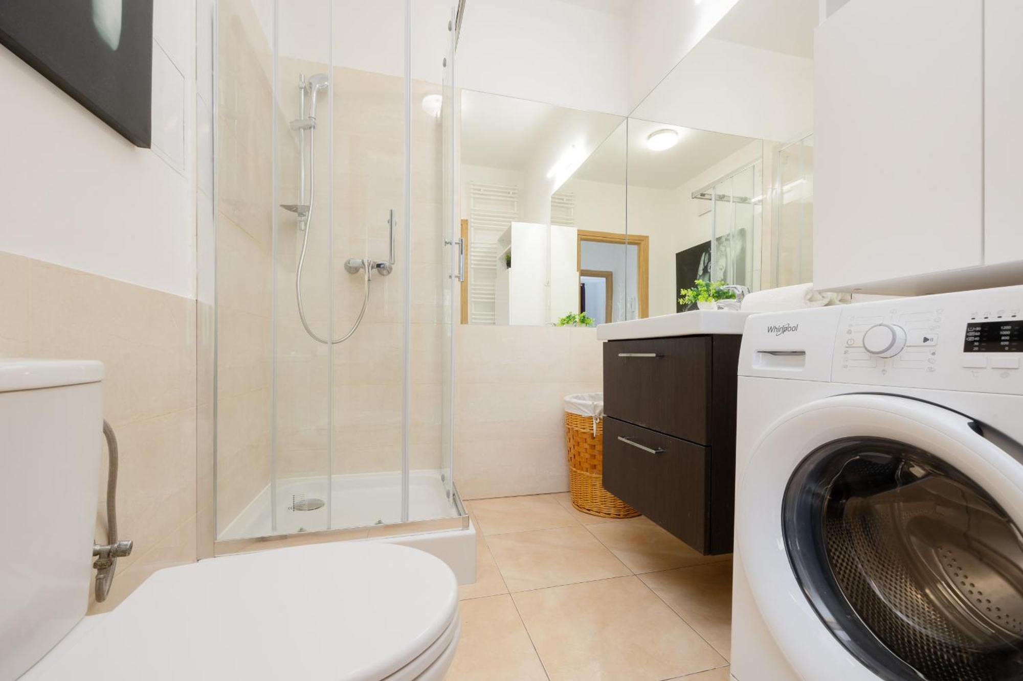 ורשה City Apartment With Parking Near Metro Mlociny By Noclegi Renters מראה חיצוני תמונה
