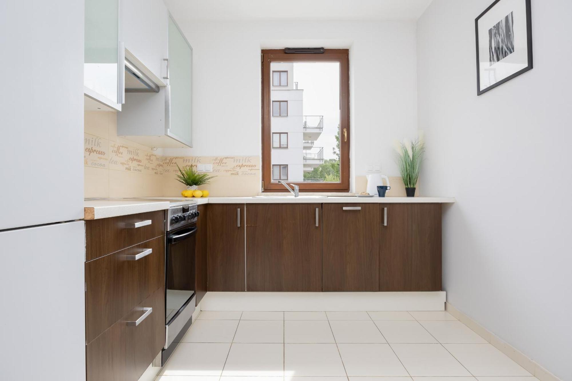 ורשה City Apartment With Parking Near Metro Mlociny By Noclegi Renters מראה חיצוני תמונה